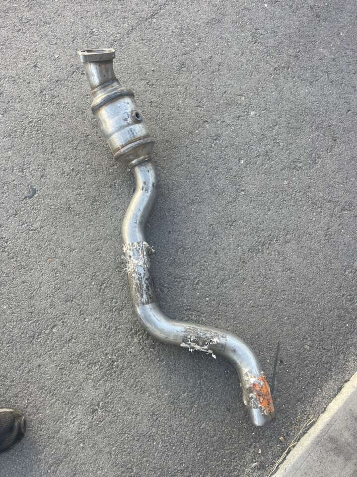 OEM Dodge Challenger , Charger ,300c  Cat Converte