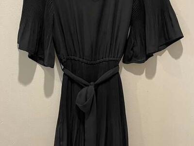 Roolee Black Pleated Midi Dress with Tie - XXS