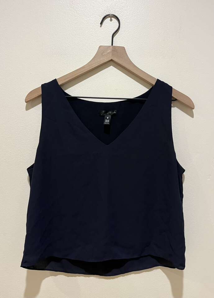 Aqua Brand Navy Blue V-Neck Cropped Tank Blouse