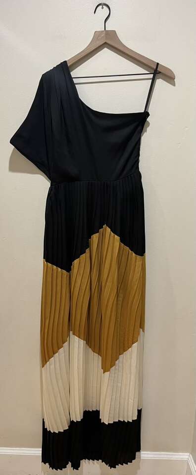 Line & Dot Elegant Accordion Pleated Maxi Dress