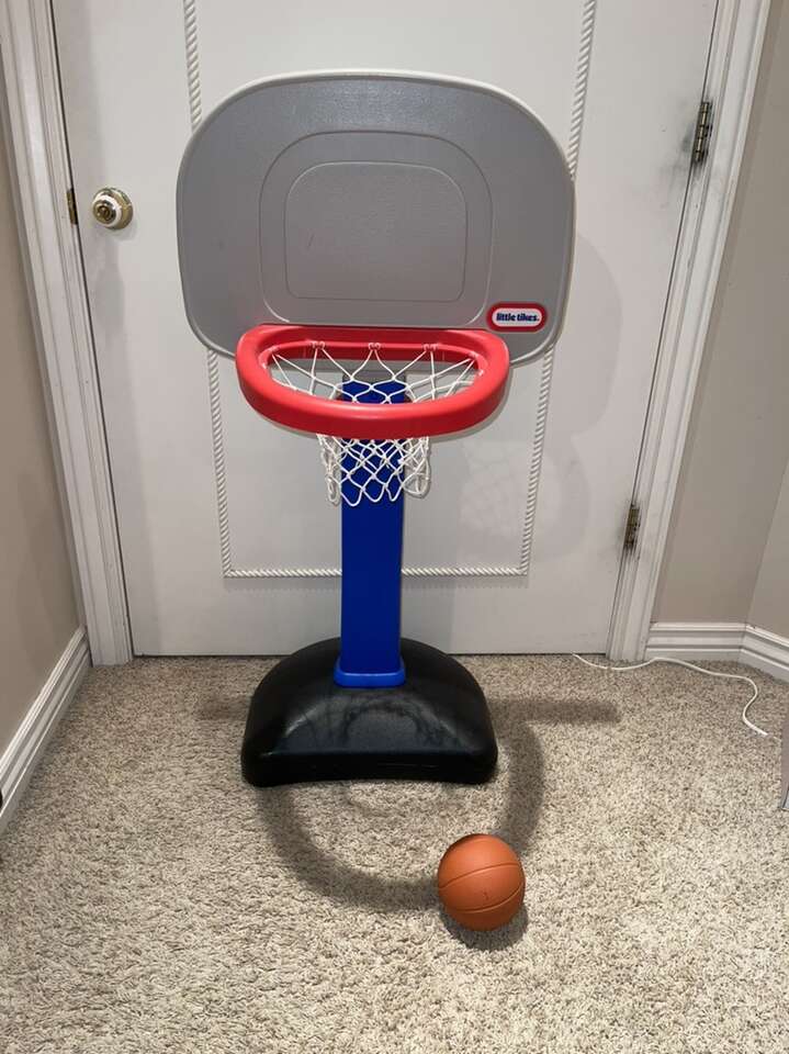 Little Tikes TotSports Easy Score Basketball Hoop