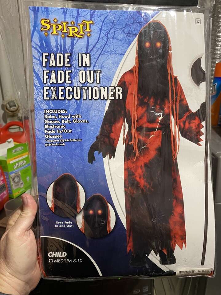 Executioner Costume W/Skeleton Staff