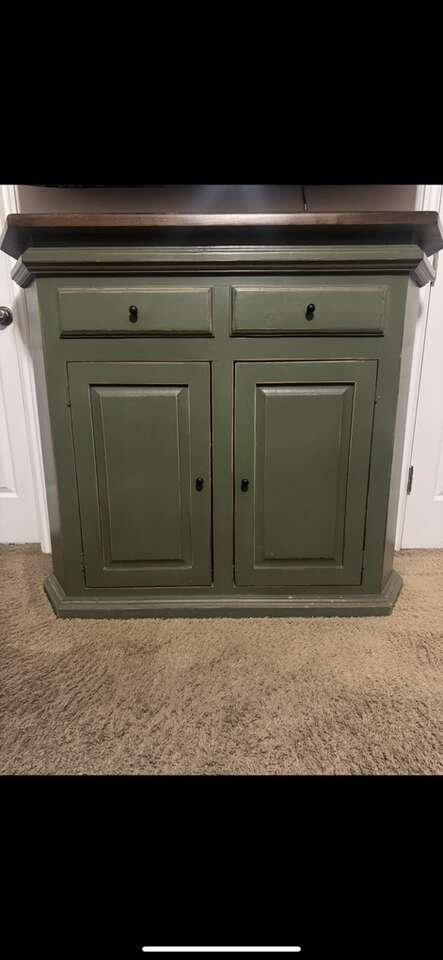 Green Cabinet