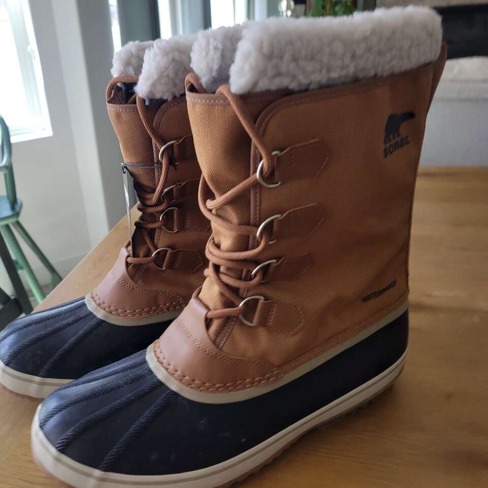 Sorel rubber Snow boots new size 14