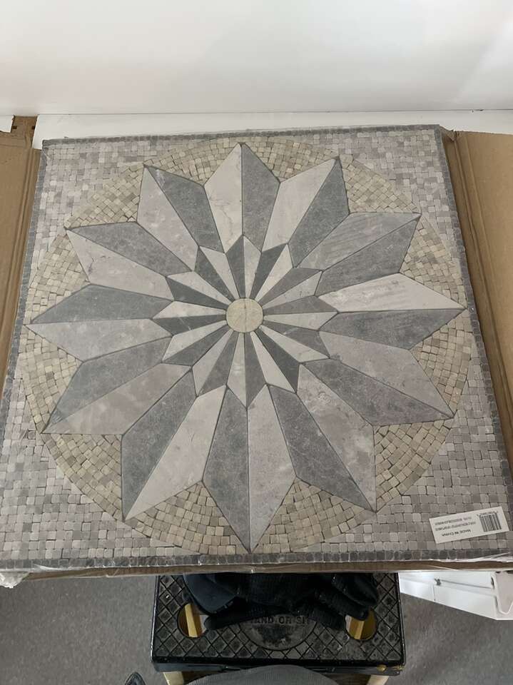 24X24 Mosaic Medallion