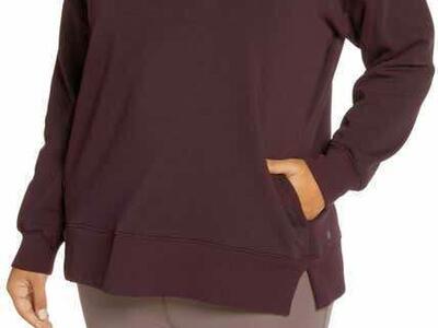 Zella Women's 2X Sweatshirt. Extra thick and warm fur lining with pockets