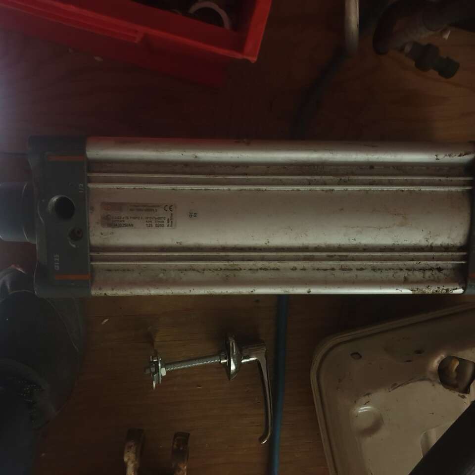 hydraulic ram for sale