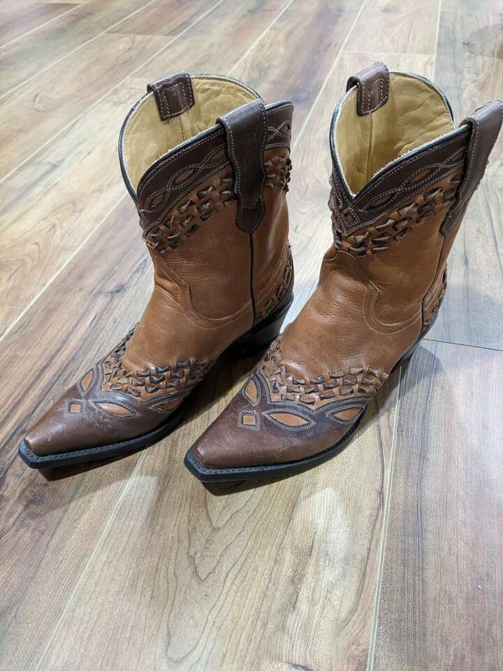 Stetson cowboy cowgirl boots size 7 womens