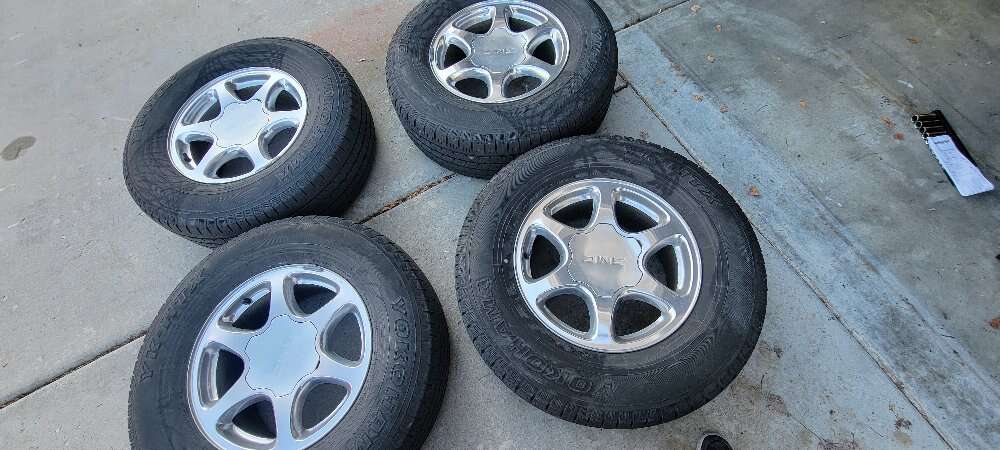 05 Yukon Denali wheels and tires