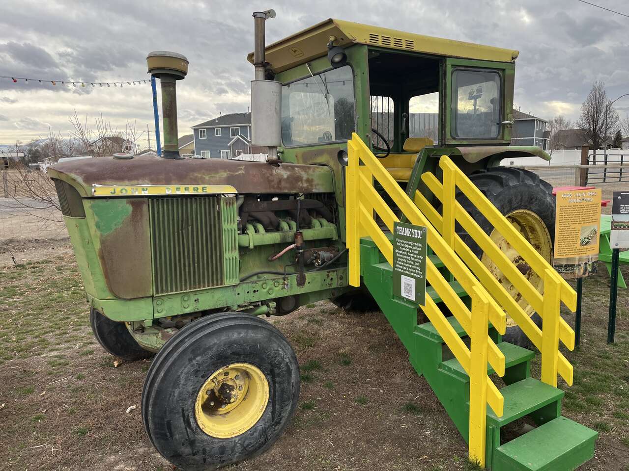 John Deere 5020