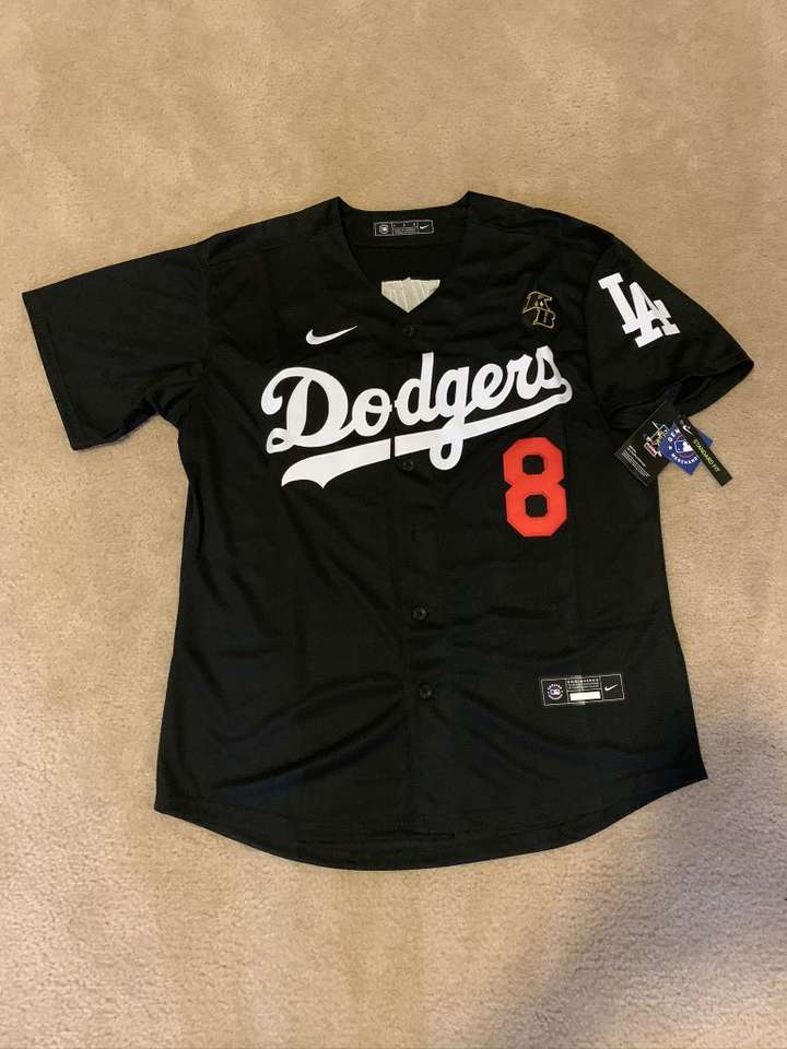 Kobe dodgers jersey hear