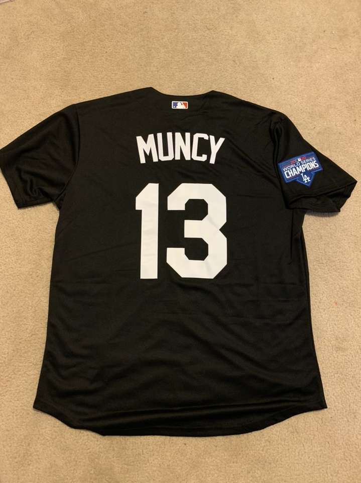 Max Muncy Jersey