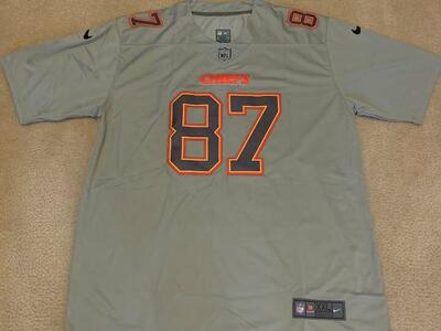 Travis Kelce Jersey