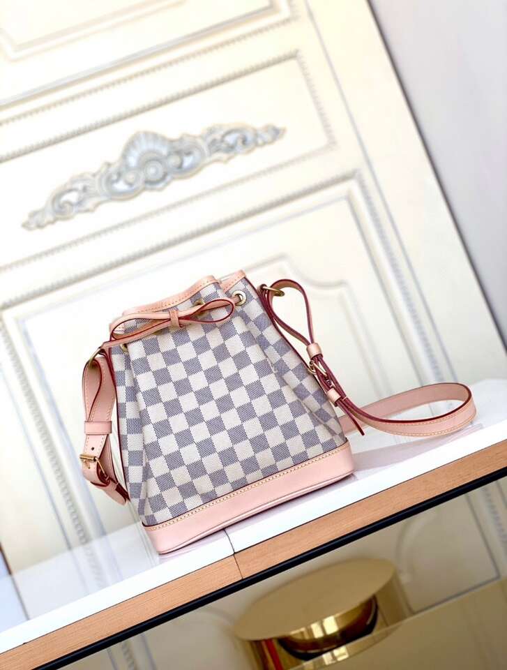 LV Noé BB BAG