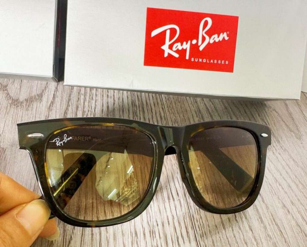 Ray-Ban Original Wayfarer Classics Sunglasses