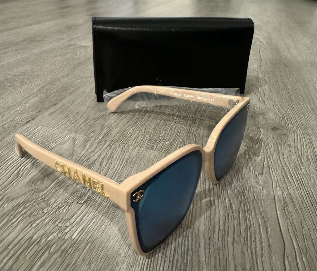 CHANEL SQUARE SUNGLASSES