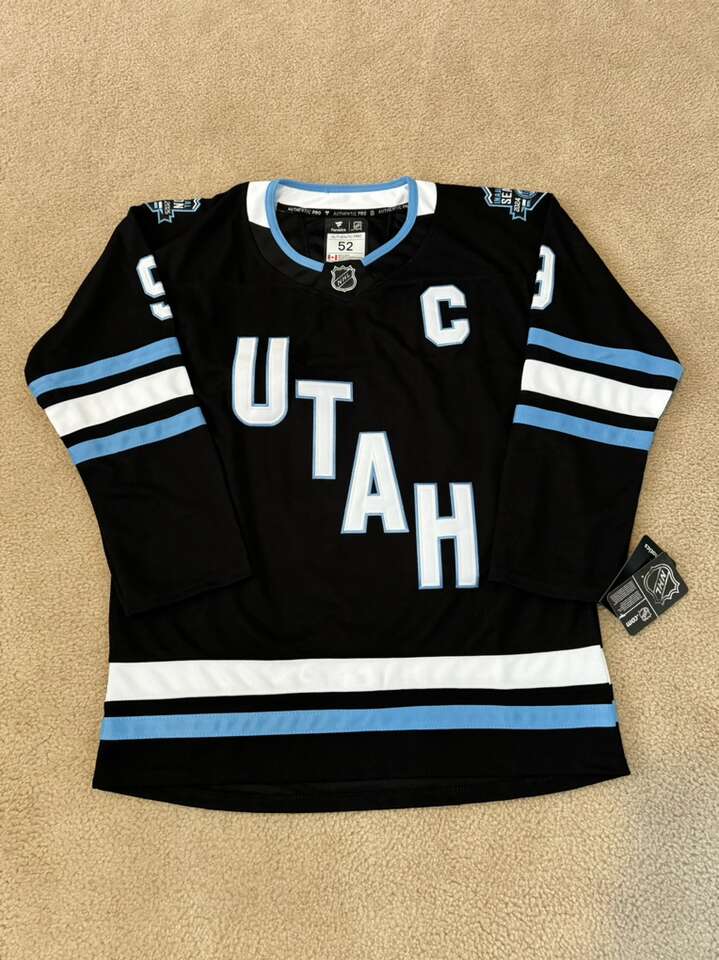 Clayton Keller Jersey