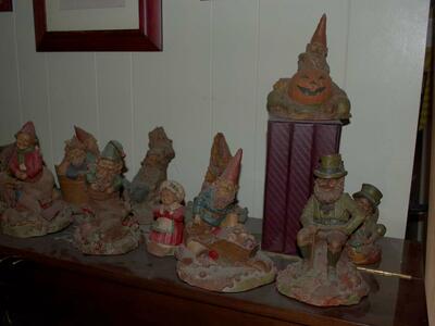 GNOMES / BY TOM CLARKE