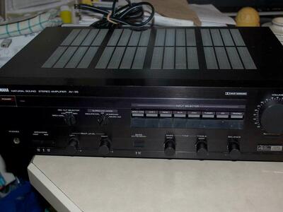 YAMAHA AV 35 RECEIVER