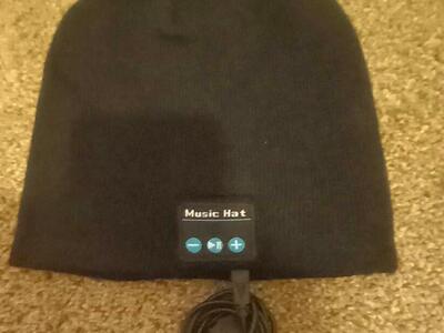 Bluetooth beanie