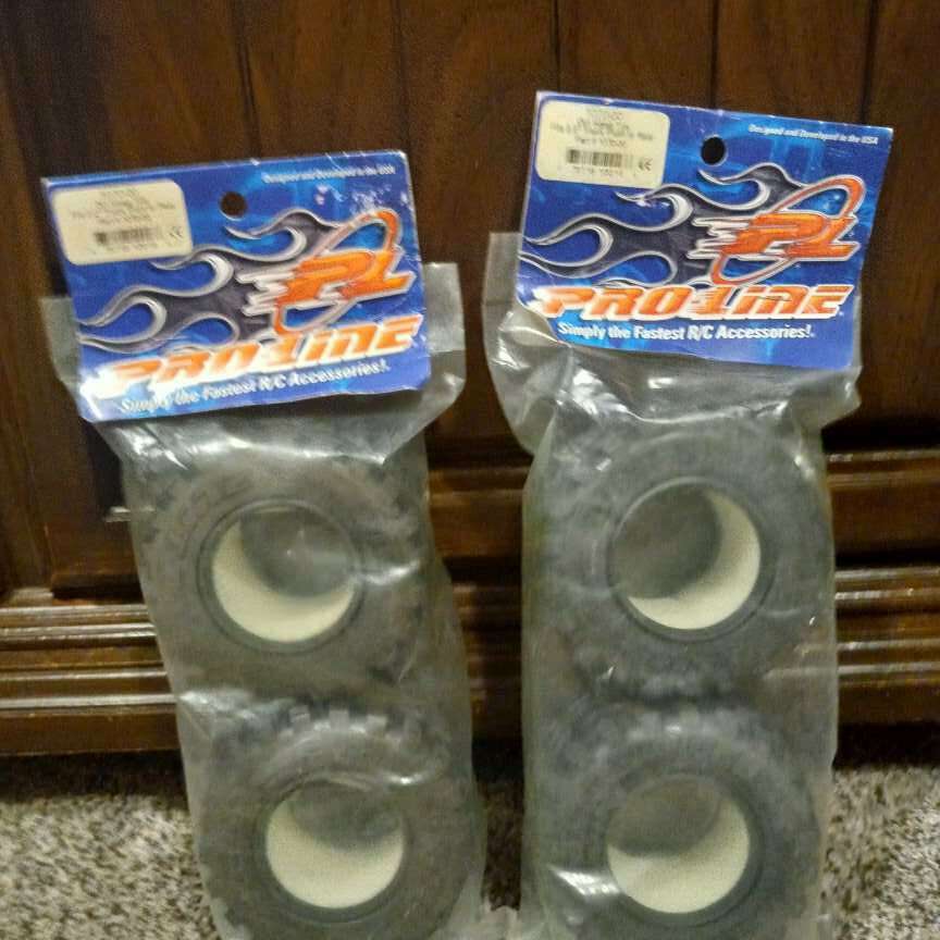 Vintage PRO-LINE 1070-00 Dirt Hawg Tire