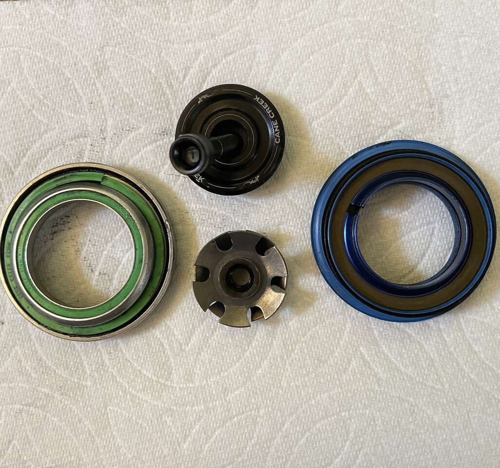 Cane Creek Headset for Santa Cruz Heckler