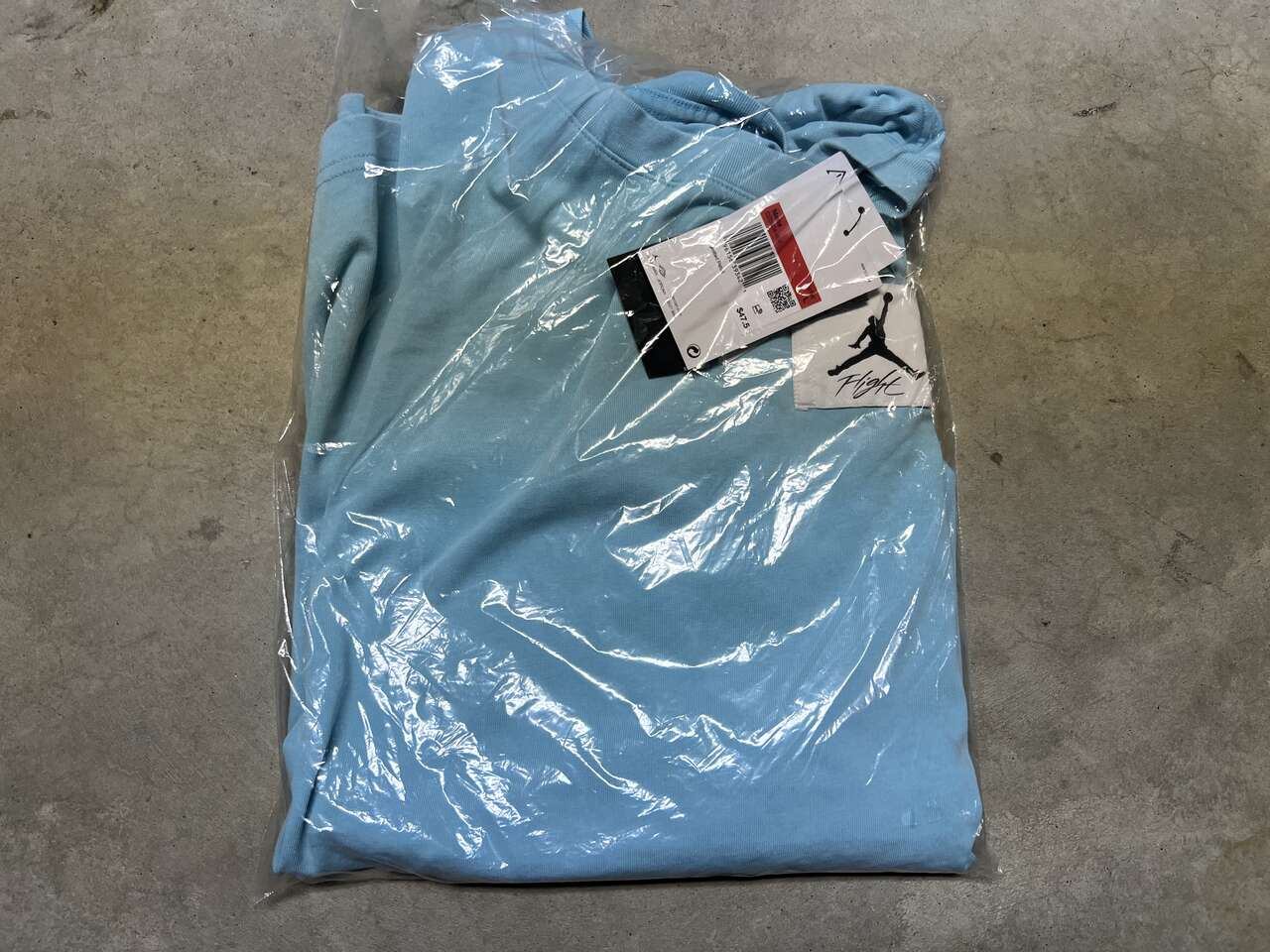 Nike Air Jordan Flight Essentials Oversized T-Shirt - Size Large - Light Blue