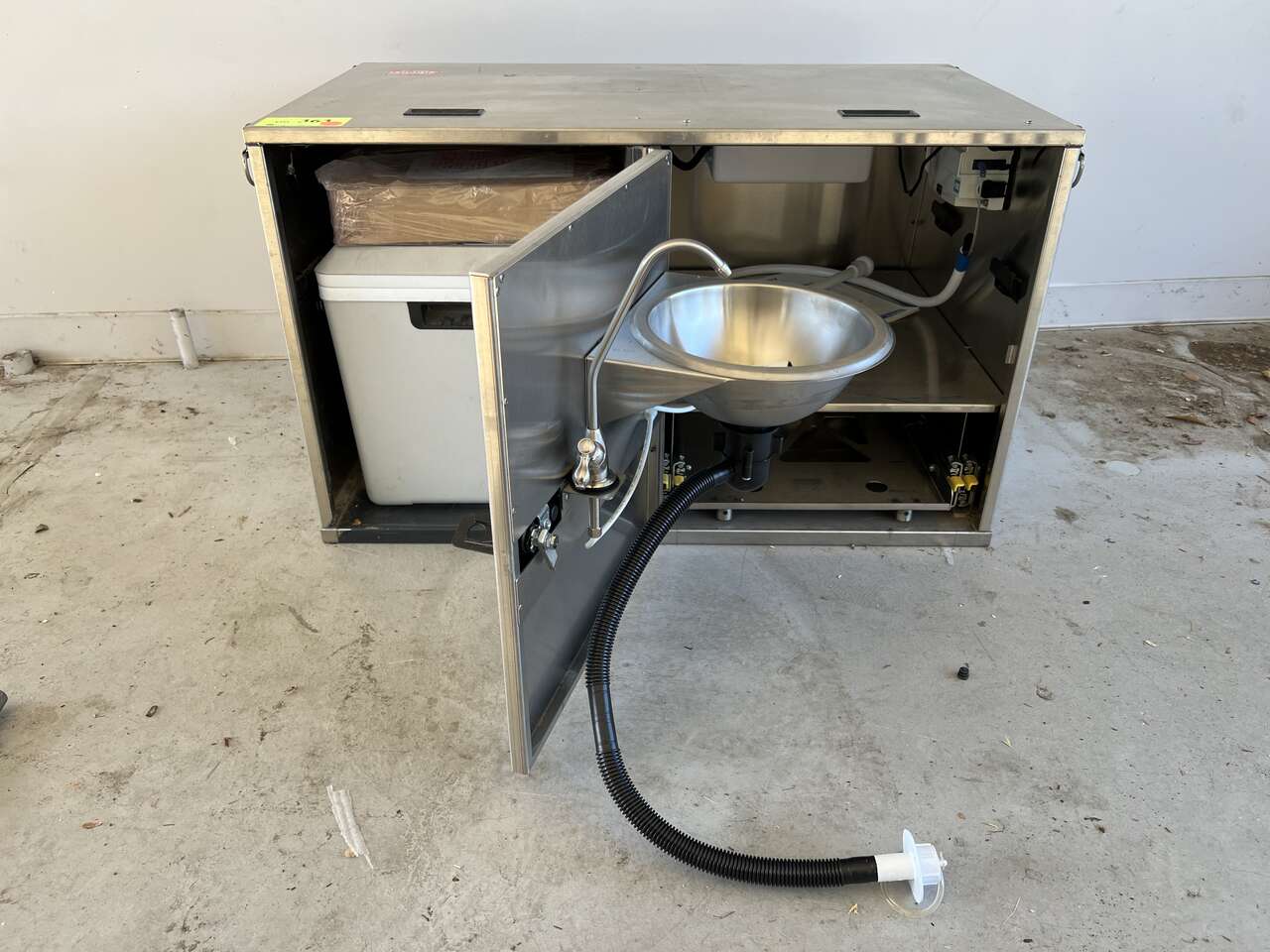 Sink and Cooler RV Kit Kitchenette for Jeep Wrangler, Van, Etc - Brand New - No plumbing needed