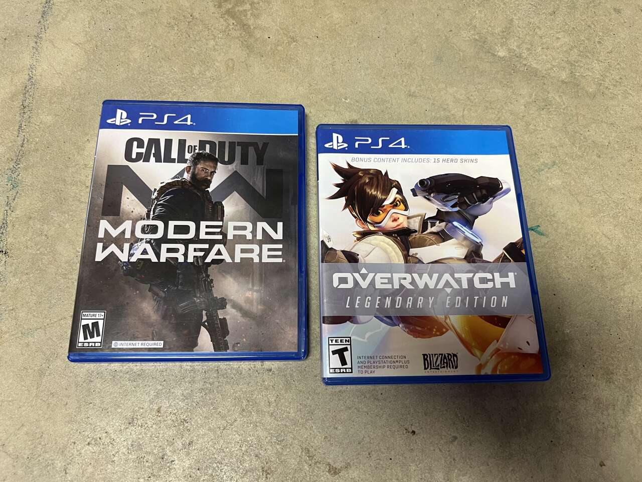 Playstation 4 PS4 Games - Modern Warfare + Overwatch Legendary Edition
