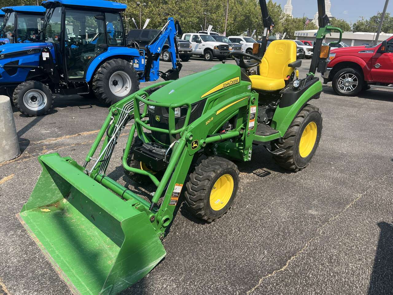 2020 John Deere 2025R