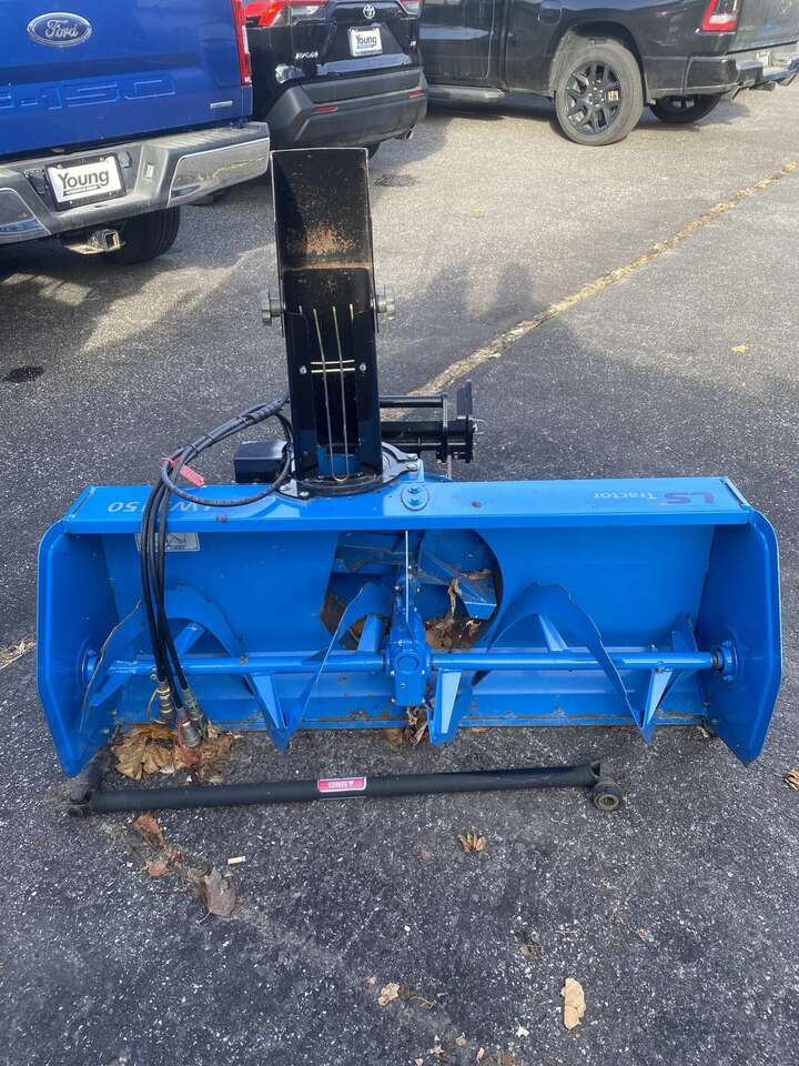 LS Tractor SNOWBLOWER LS3150