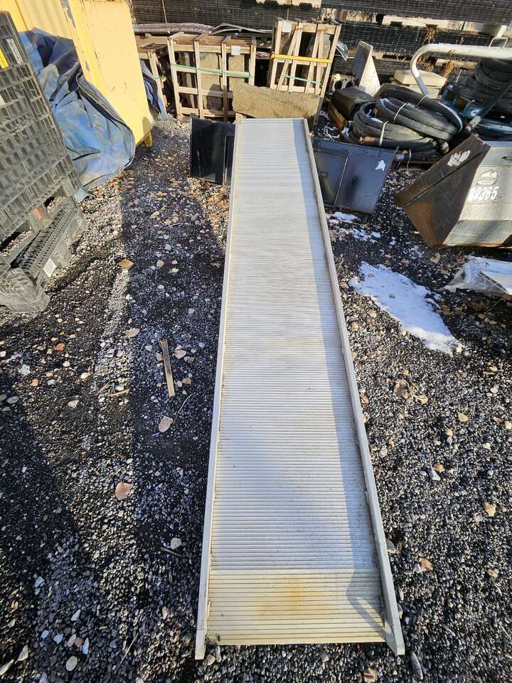 Aluminum Ramp