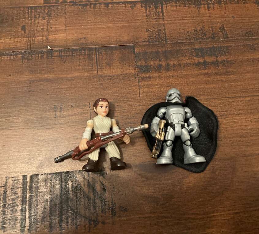 Star Wars Galactic Heroes Character Packs - Rey and Captain Phasma
