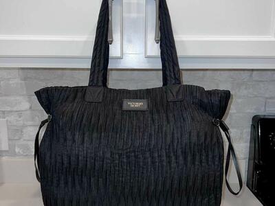 Victorias Secret 2017 Limited Edition Weekender Tote, Shopping Bag