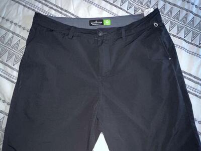 Quicksilver Amphibian Black 9 Inch Inseam Shorts - Size 34