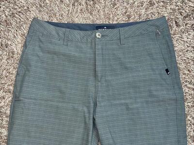 Quicksilver Amphibian Green Plaid 9 Inch Inseam Shorts - Size 34