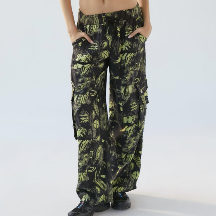 Urban Outfitters Dean Printed Cargo Pant - Size XL