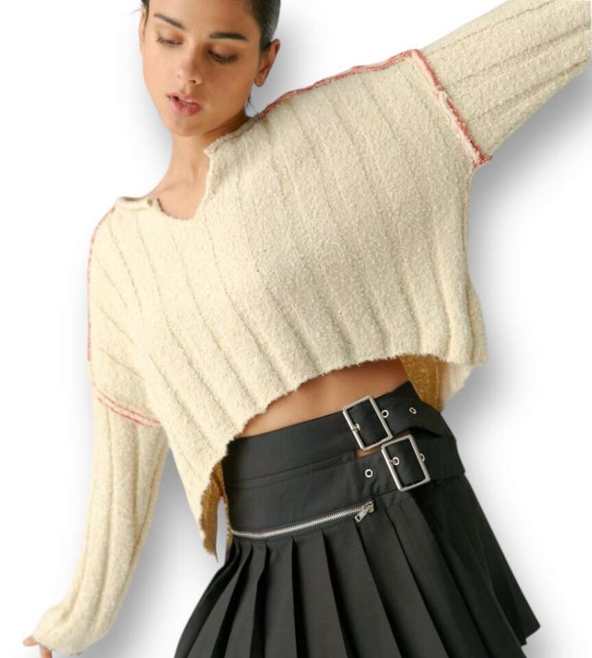 Urban Outfitters BDG Hunter Slouchy Sweater Cream w Red/Orange Stitch - Size Med