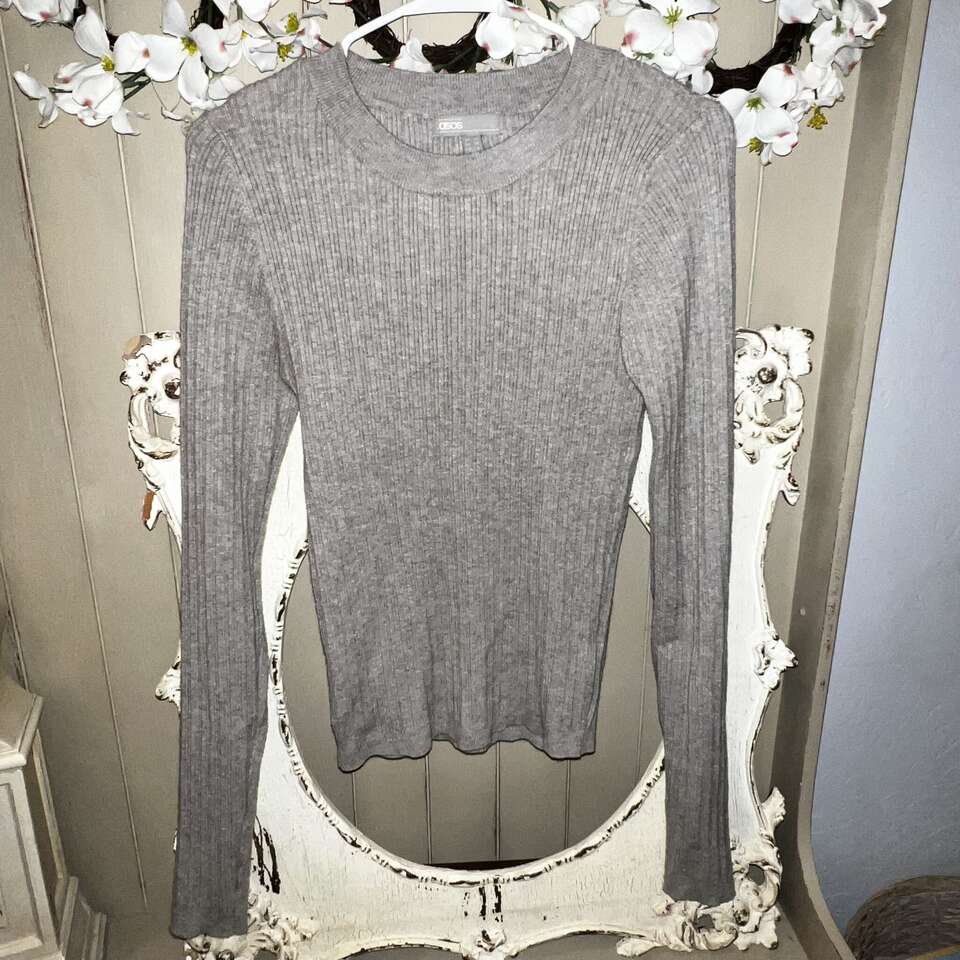 ASOS Gray Ribbed Knit Crew Neck Top - Size 6