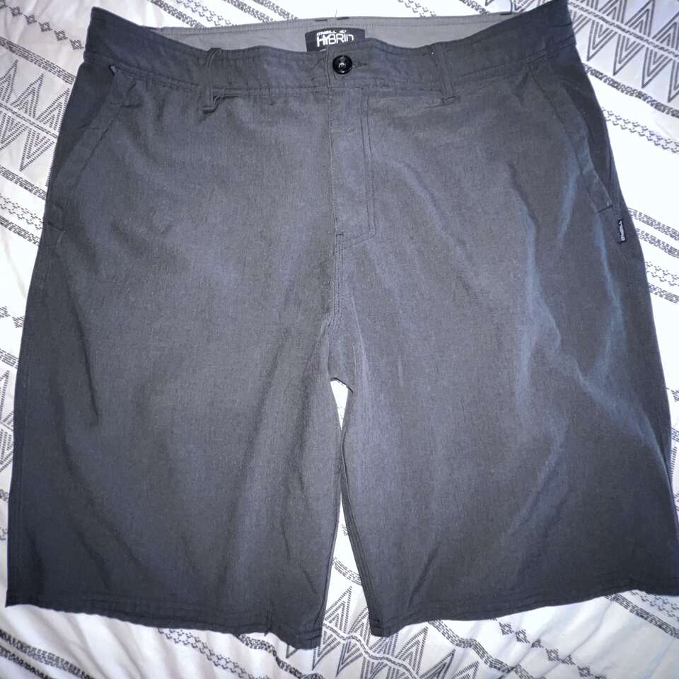 O'Neill Charcoal Gray Plaid 11" Inseam Shorts - 34