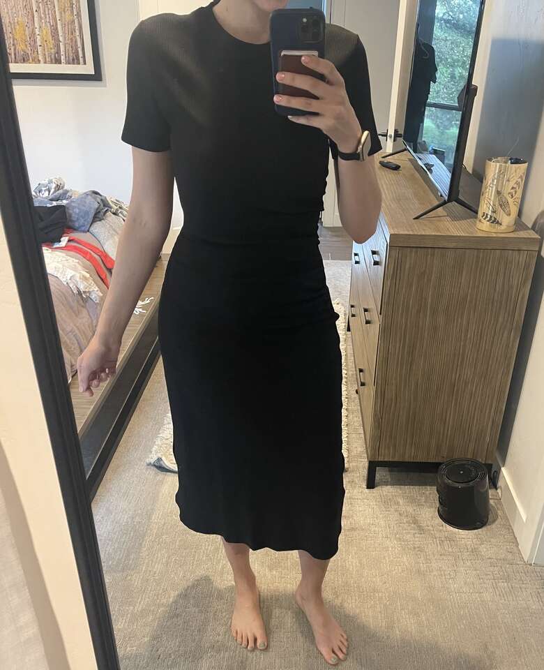 Zara Black Ribbed Bodycon Short Sleeve Crewneck Midi Dress - Medium