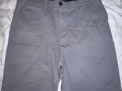 Calvin Klein Mens Shorts In Gray - 34 W