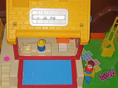 Fisher Price Little People School