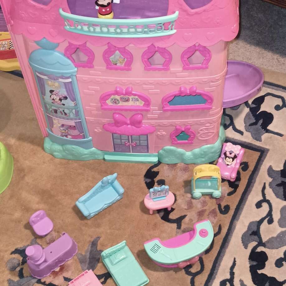 Minnie House