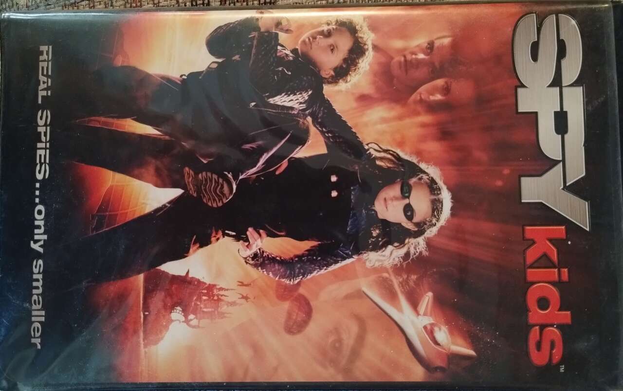 Spy Kids VHS movie Pre-owned.