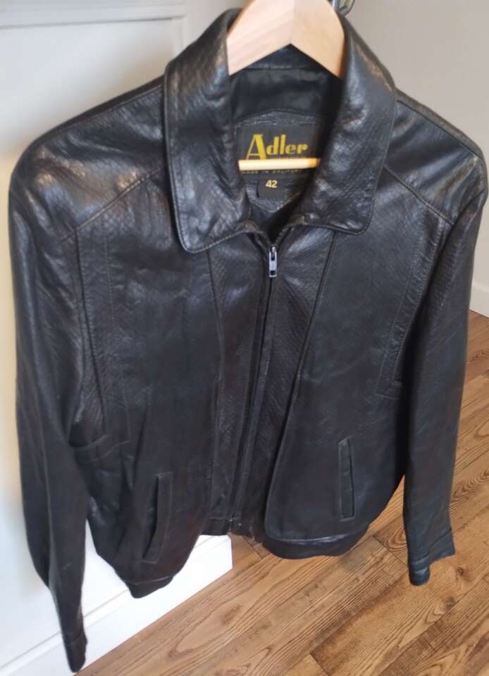 ADLER Leather Jacket. Beautiful Dark brown/Lizard Print. Size Medium. Excellent. Like new.