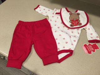 NEW! Carter's 0-3 Months Outfit