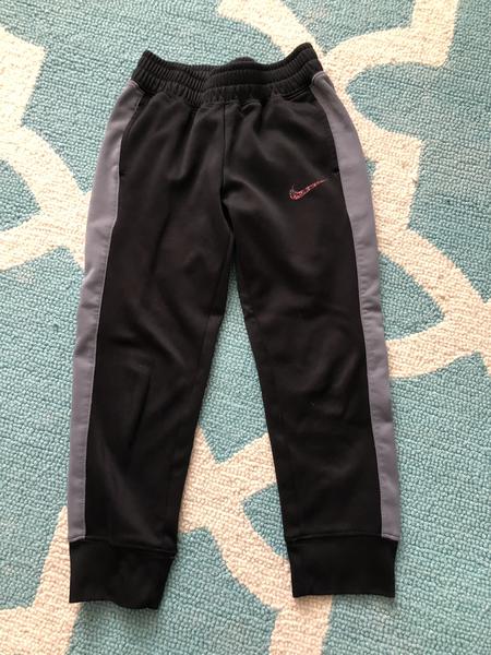 Girl’s Nike Sweatpants