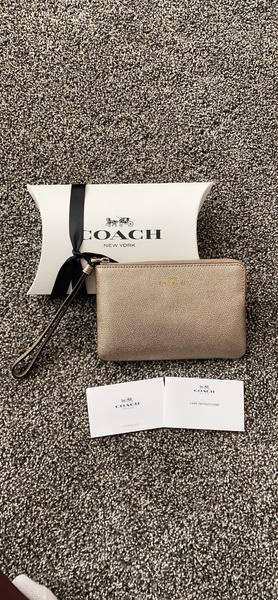 NEW! COACH Wristlet Wallet
