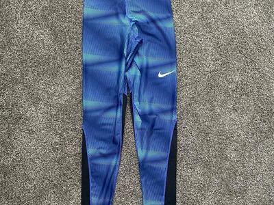 Like NEW! Nike Pro Dri-Fit Cool Pyramid Tights